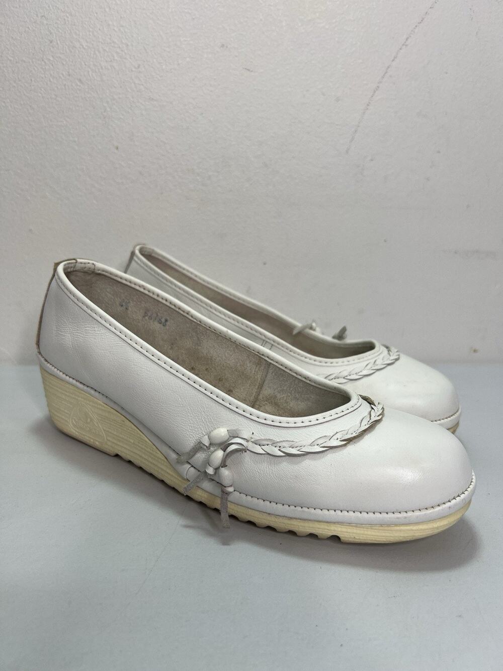 Vintage Cherokee of California Wedge Heel Leather Shoes Boho Woman’s Size 8.5